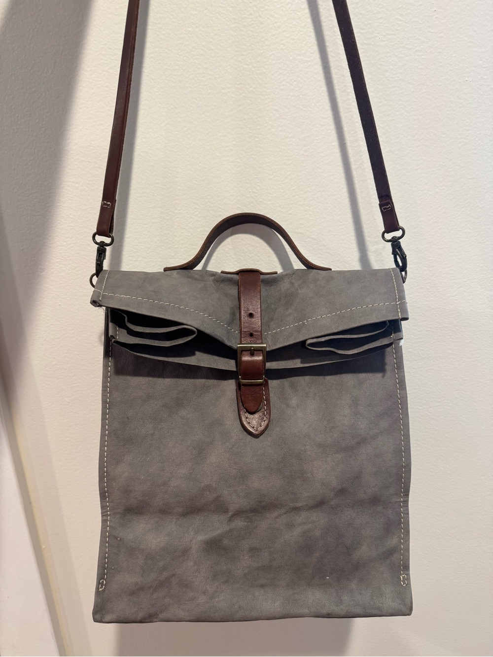 UASHMAMA Italy Washable Paper Messenger Crossbody Bag Gray Leather Trim unisex